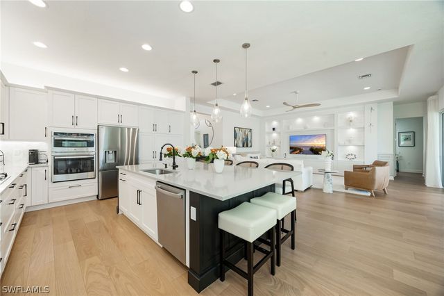 12128 Eucalyptus WAY, Naples, FL 34120