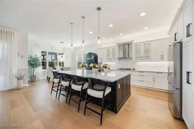 12128 Eucalyptus WAY, Naples, FL 34120