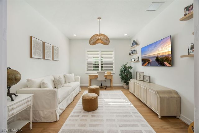 12128 Eucalyptus WAY, Naples, FL 34120