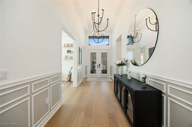 12128 Eucalyptus WAY, Naples, FL 34120