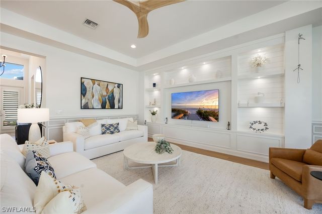 12128 Eucalyptus WAY, Naples, FL 34120