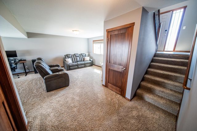 4820 Spire Lane NW, Rochester, MN 55901