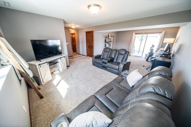 4820 Spire Lane NW, Rochester, MN 55901