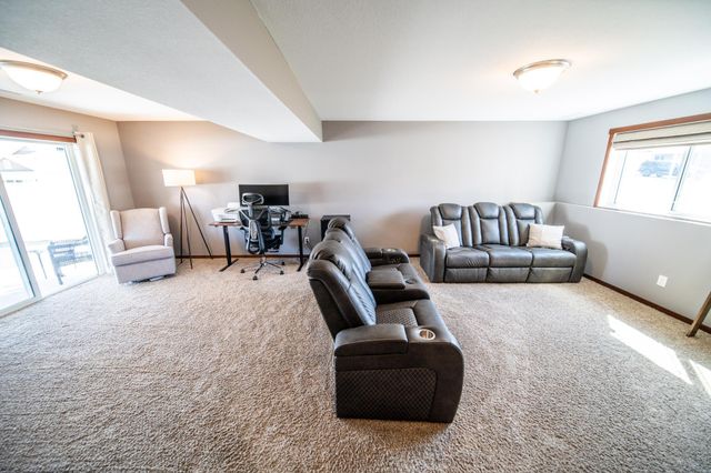 4820 Spire Lane NW, Rochester, MN 55901