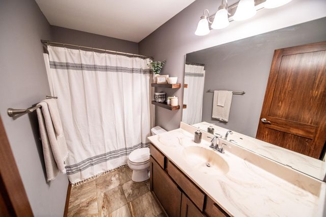 4820 Spire Lane NW, Rochester, MN 55901