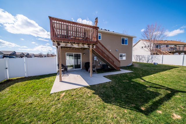 4820 Spire Lane NW, Rochester, MN 55901