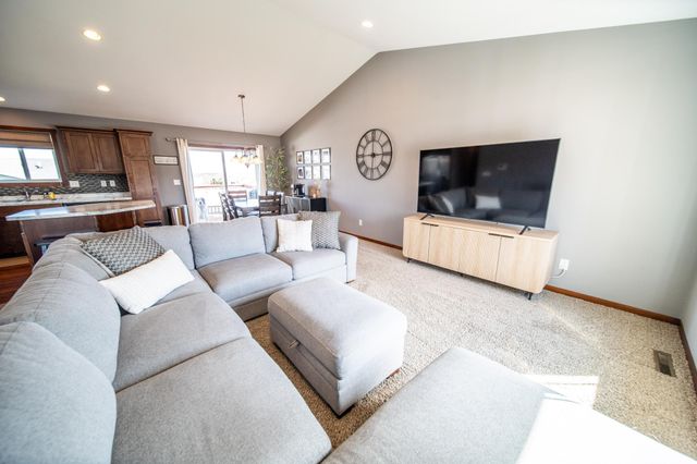 4820 Spire Lane NW, Rochester, MN 55901