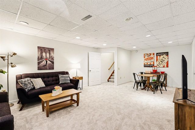 14252 128th Avenue, Grand Haven, MI 49417