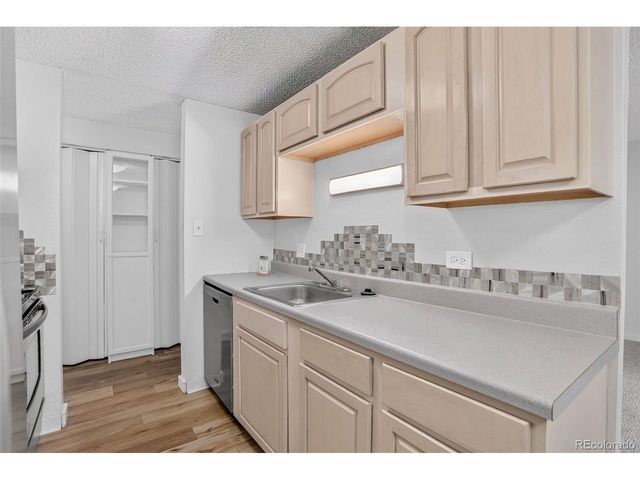 2375 S Linden Ct 116, Denver, CO 80222