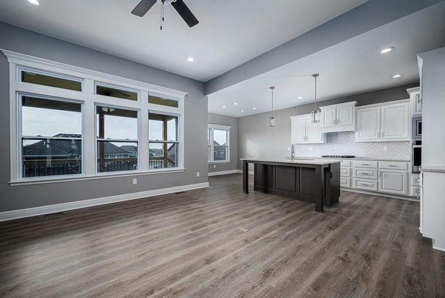 15601 Austin Court, Basehor, KS 66007