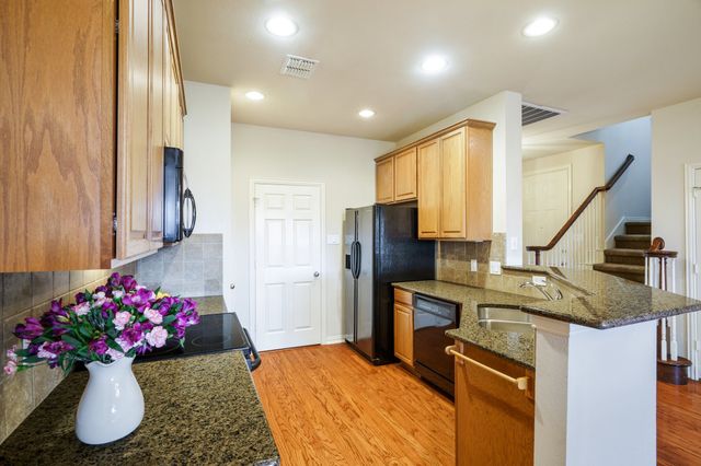 4104 Woodland Trail, Carrollton, TX 75007