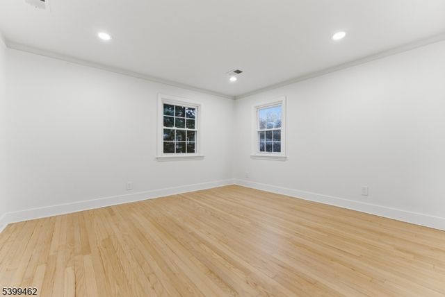 33 E Lincoln St, Verona Twp., NJ 07044