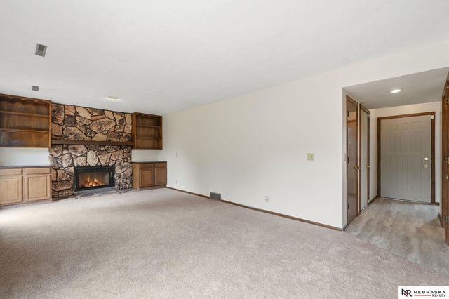 3431 Faye Drive, Bellevue, NE 68123