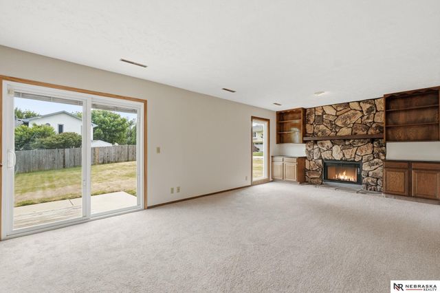 3431 Faye Drive, Bellevue, NE 68123