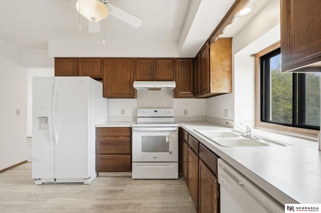 3431 Faye Drive, Bellevue, NE 68123