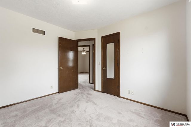 3431 Faye Drive, Bellevue, NE 68123