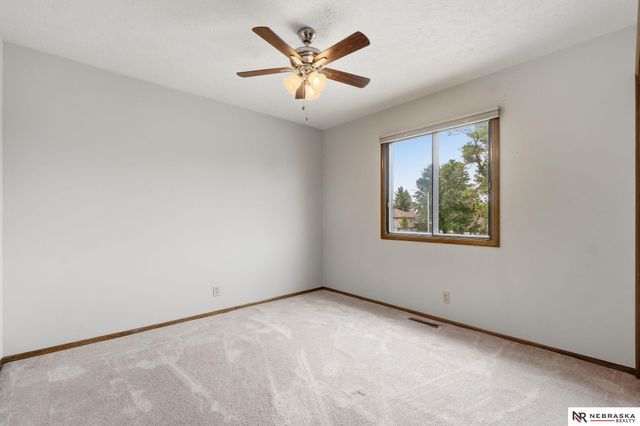 3431 Faye Drive, Bellevue, NE 68123