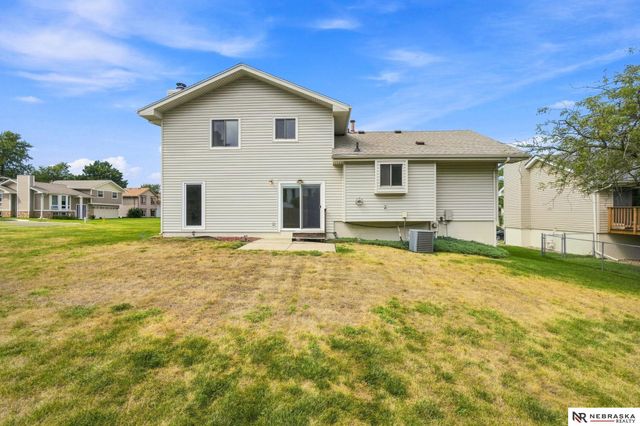 3431 Faye Drive, Bellevue, NE 68123