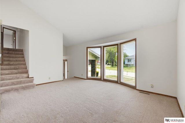 3431 Faye Drive, Bellevue, NE 68123