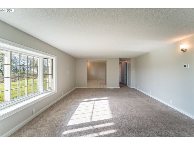 10001 Se AMITY-DAYTON Hwy, Mc Minnville, OR 97128