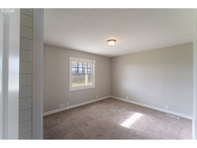 10001 Se AMITY-DAYTON Hwy, Mc Minnville, OR 97128