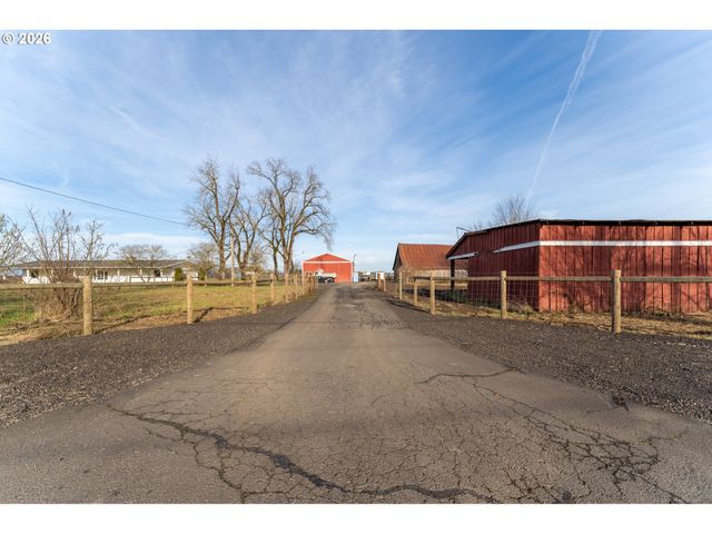 10001 Se AMITY-DAYTON Hwy, Mc Minnville, OR 97128