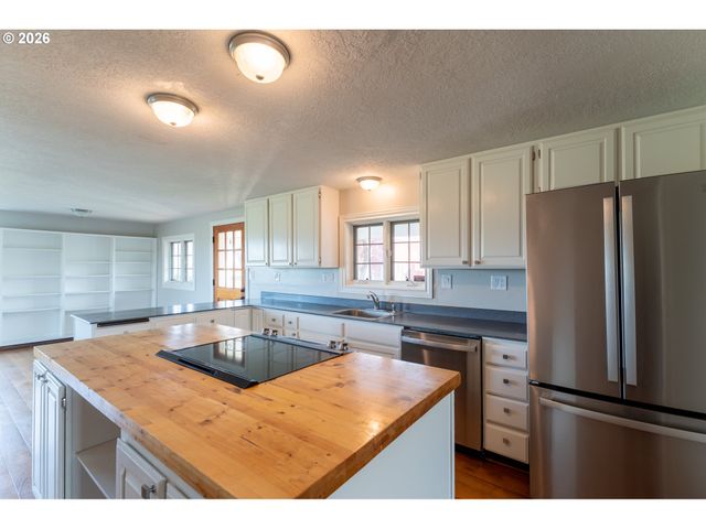 10001 Se AMITY-DAYTON Hwy, Mc Minnville, OR 97128