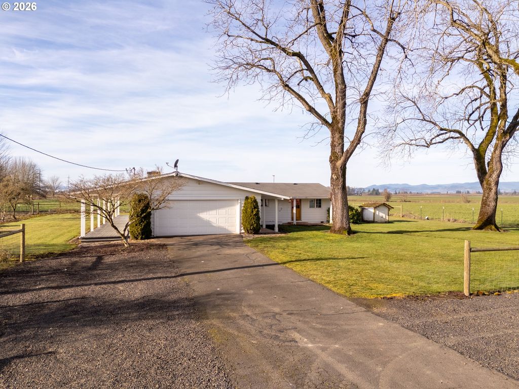 10001 Se AMITY-DAYTON Hwy, Mc Minnville, OR 97128