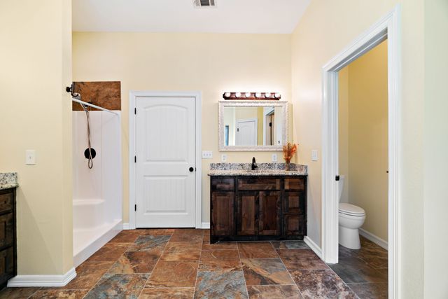 821 County Road 43830, Paris, TX 75462