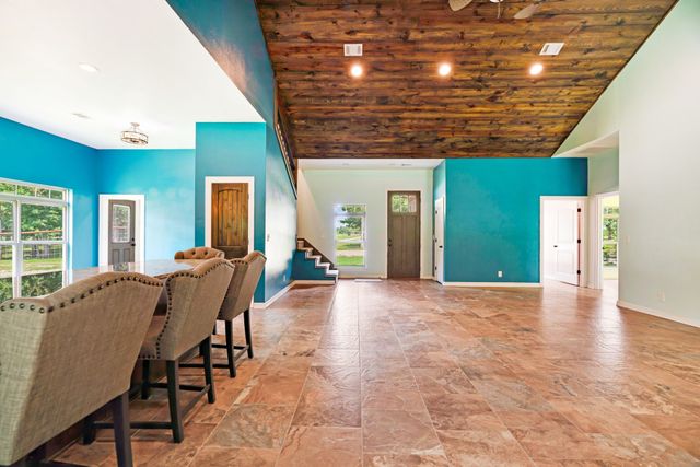 821 County Road 43830, Paris, TX 75462