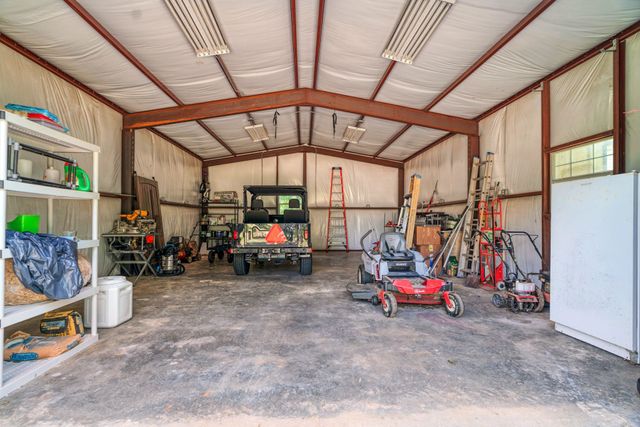 821 County Road 43830, Paris, TX 75462