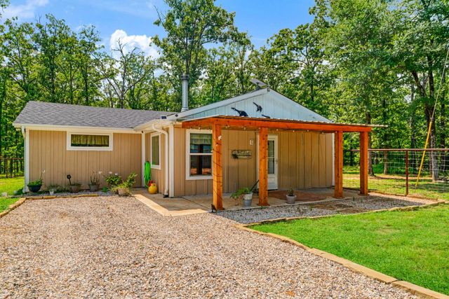 821 County Road 43830, Paris, TX 75462