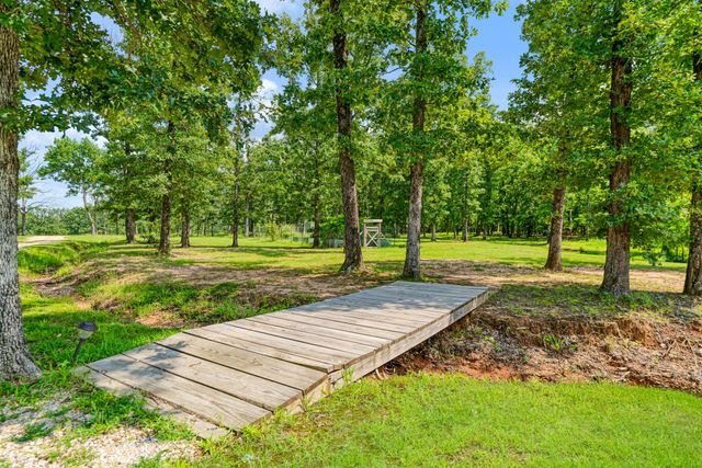 821 County Road 43830, Paris, TX 75462