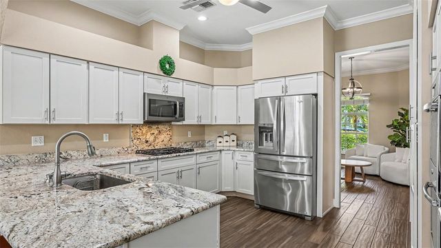 1801 SANDHILL LANE, Winter Haven, FL 33884