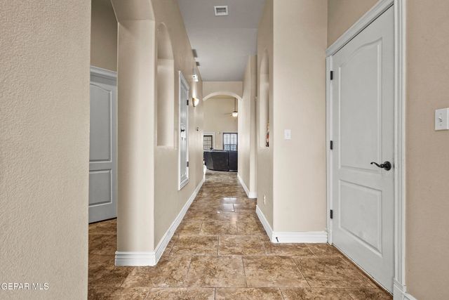 11536 CHARLES BOYLE Place, El Paso, TX 79934