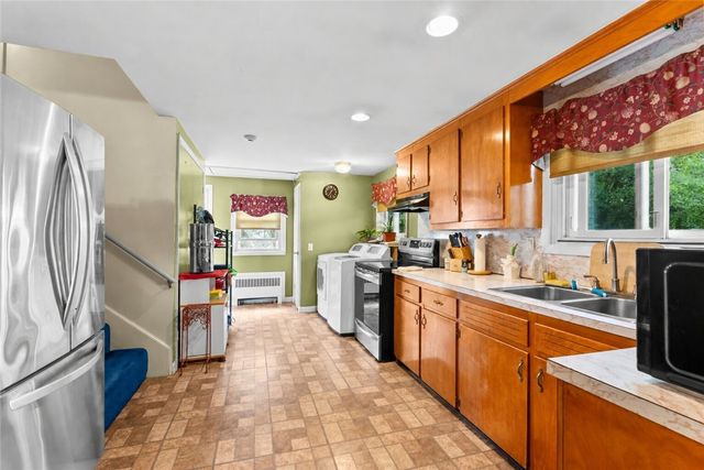 1356 S Broadway, East Providence, RI 02914