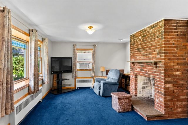 1356 S Broadway, East Providence, RI 02914