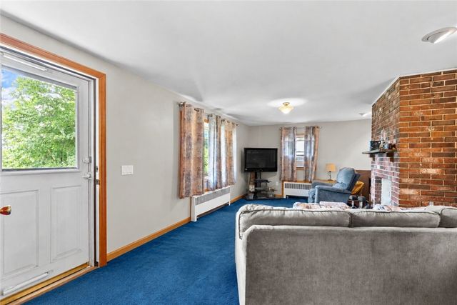 1356 S Broadway, East Providence, RI 02914