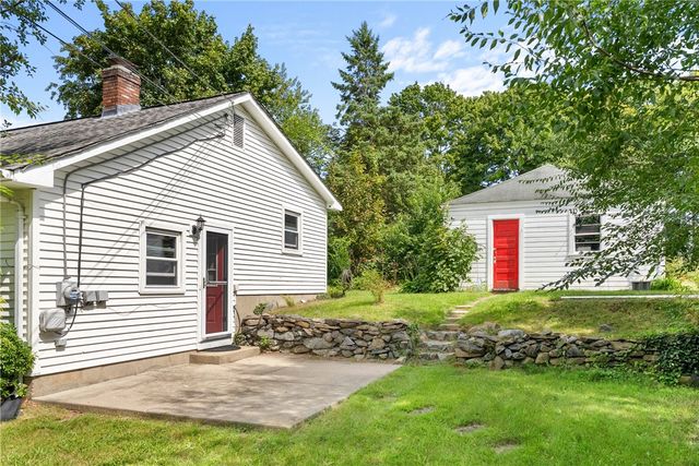 1356 S Broadway, East Providence, RI 02914