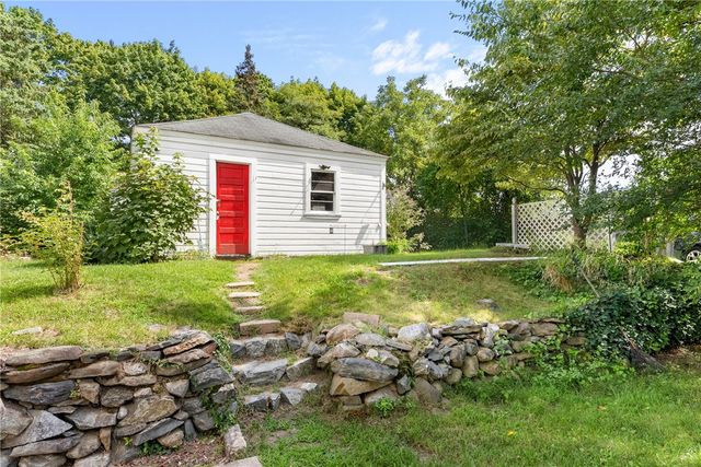 1356 S Broadway, East Providence, RI 02914