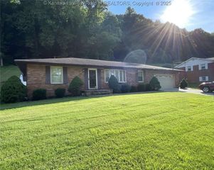 4409 Chesterfield Avenue, Charleston, WV 25304