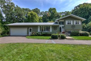 1605 Shetland Road, Eau Claire, WI 54701