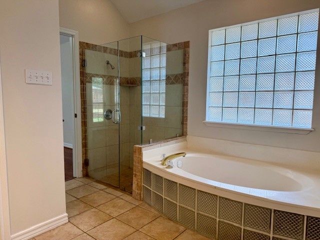 6308 Glen Echo Lane, Arlington, TX 76001