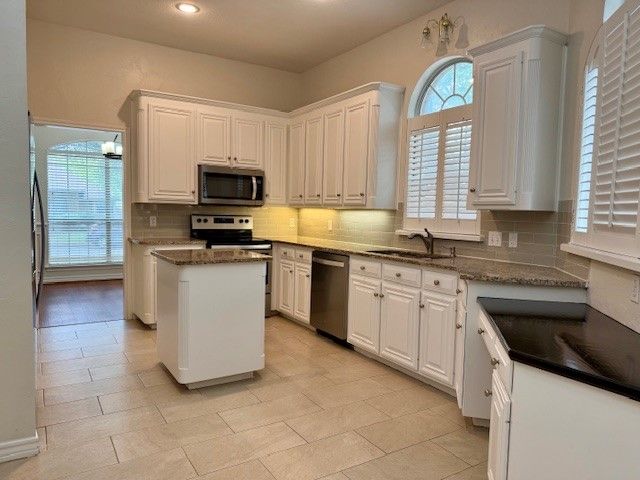 6308 Glen Echo Lane, Arlington, TX 76001