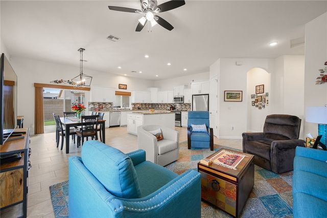 2124 E Desert Greens Drive, Fort Mohave, AZ 86426