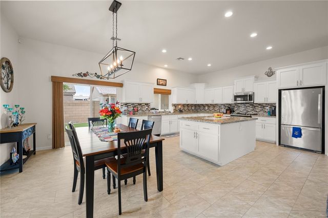 2124 E Desert Greens Drive, Fort Mohave, AZ 86426