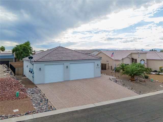 2124 E Desert Greens Drive, Fort Mohave, AZ 86426