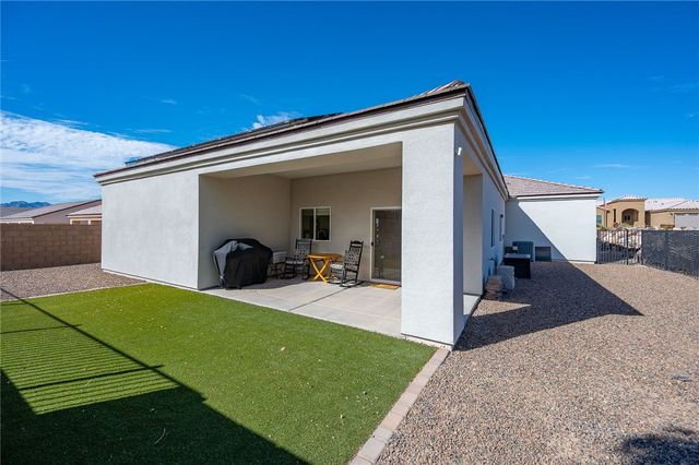 2124 E Desert Greens Drive, Fort Mohave, AZ 86426