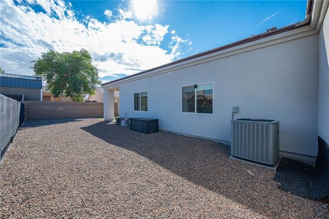 2124 E Desert Greens Drive, Fort Mohave, AZ 86426