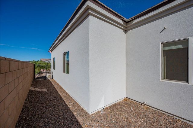 2124 E Desert Greens Drive, Fort Mohave, AZ 86426